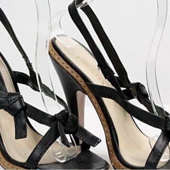 Beautiful unique Prada high heels - Picture 4 of 5